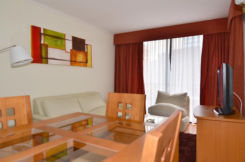Rent A Home Bosque Norte Santiago Exterior foto