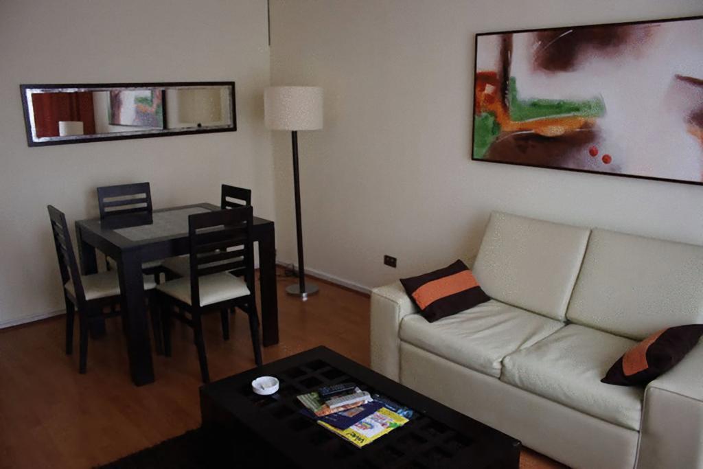 Rent A Home Bosque Norte Santiago Exterior foto